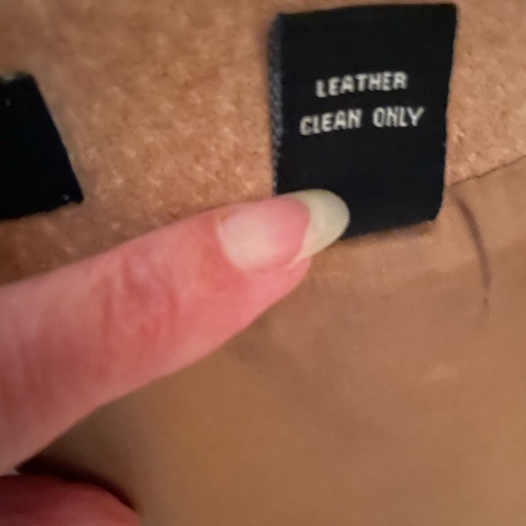 Vintage Ideology Suede Leather Skirt; Deep Beige W/Fitted Seams; Women's Size 8 - Picture 15 of 16